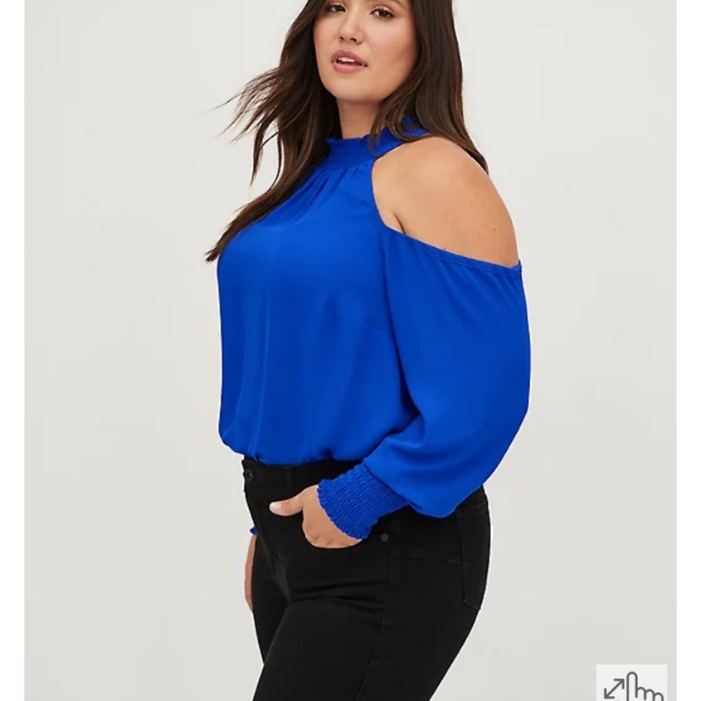 Torrid GEORGETTE SMOCKED NECK COLD SHOULDER BLOUSE 1x